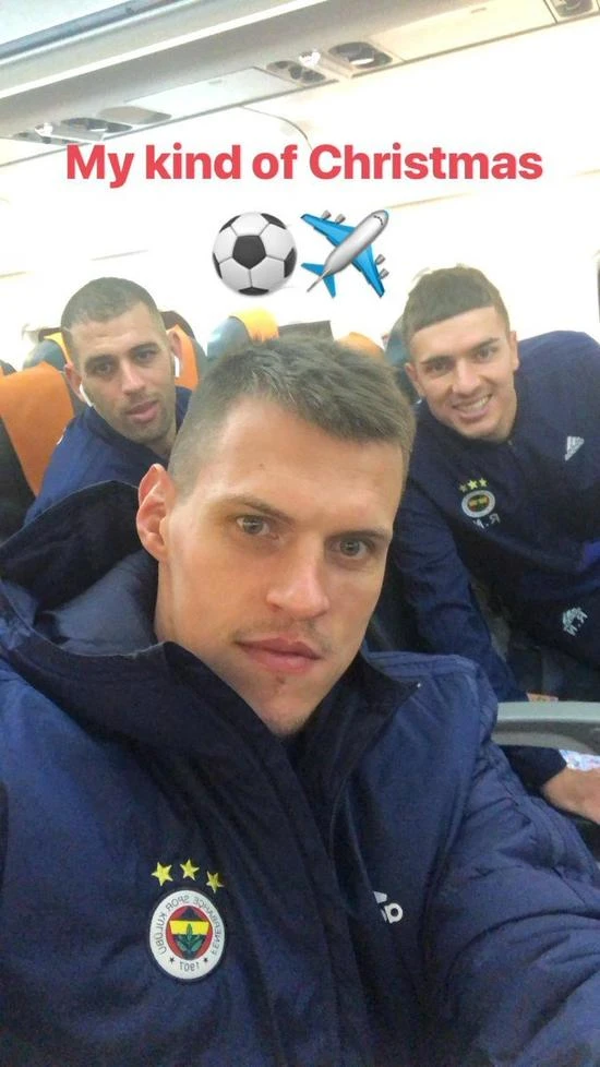 Ali Koç'tan futbolculara sosyal medya uyarısı