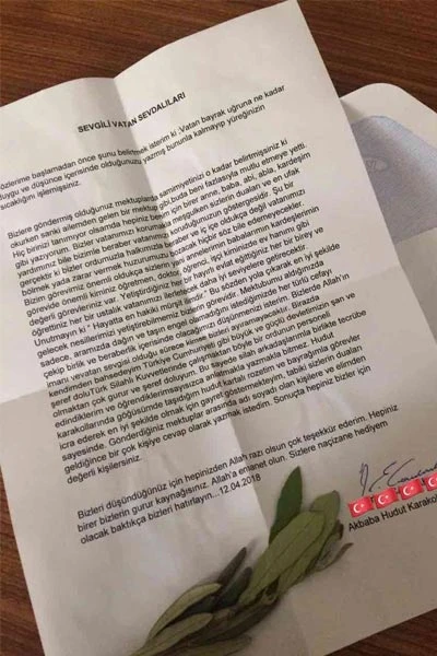 Mehmetçik’ten gençliğin mektubuna cevap