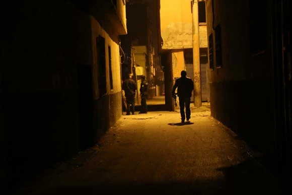 Adana'da maskeli ve silahlı 5 kişi polisi alarma geçirdi