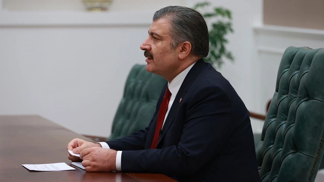 Son dakika! Bakan Koca'dan sağlıkçılara atama ve ek ödeme müjdesi