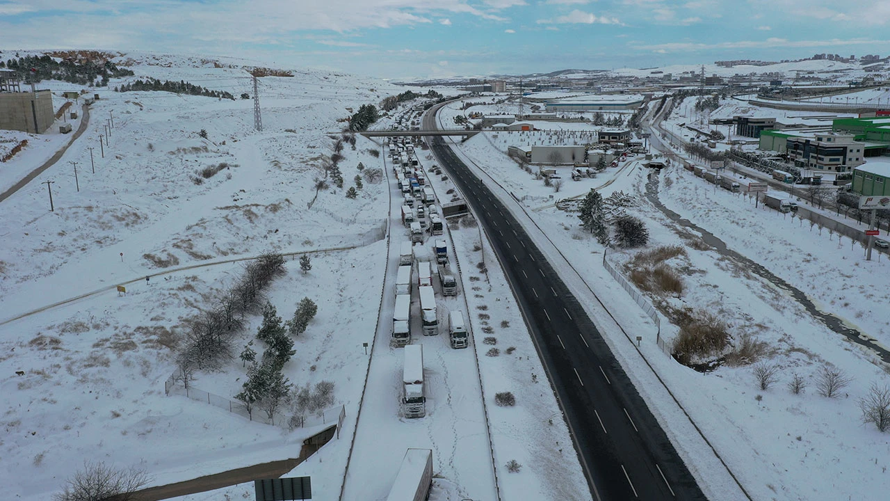 Gaziantep'te ikinci dalga! Belediye başkanları toplandı