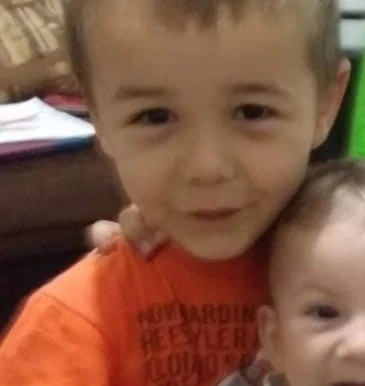 Süt kamyonunun altında kalan bisikletli çocuk öldü