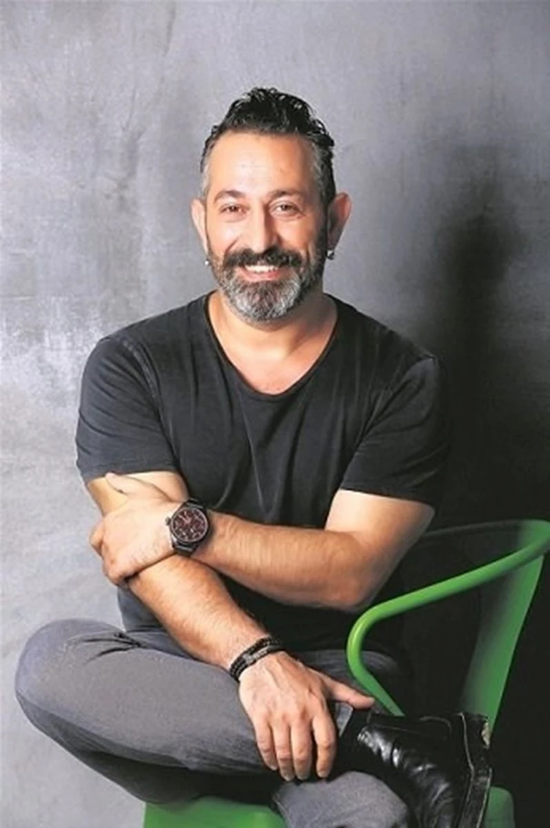 İlhan Şeşen albümünde Cem Yılmaz sürprizi