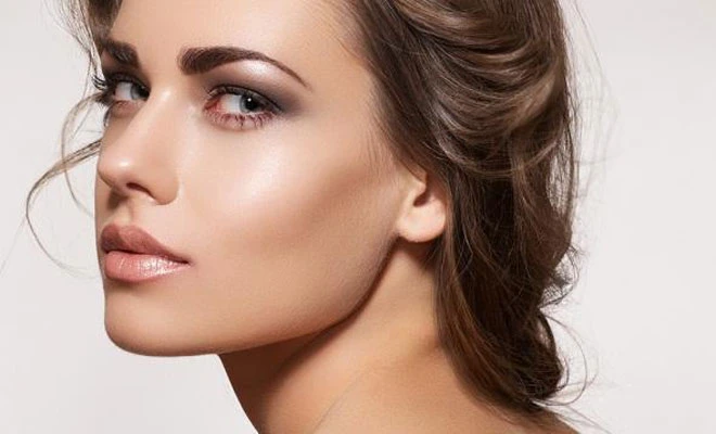 Göz estetiği ile genç görünmek elinizde
