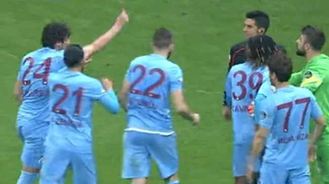 Galatasaray Trabzonspor'u 2-1 yendi