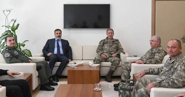 Genelkurmay Başkanı Hulusi Akar operasyonlarla ilgili bilgi aldı