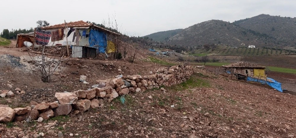 Bu mahallede 100 yıldır elektrik yok