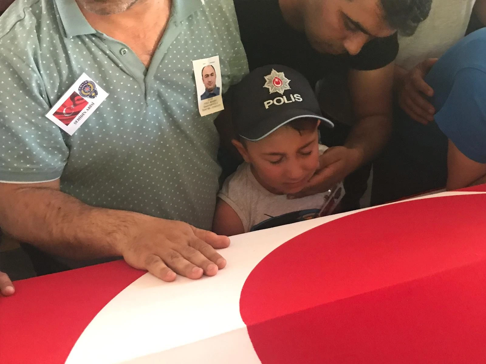 Şehit polis memuru defnedildi