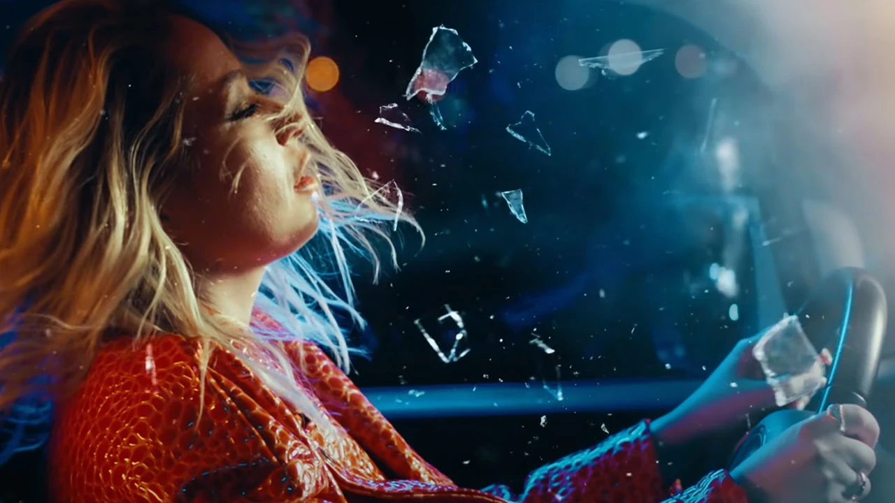 Kazada sevgilisini kaybetmişti! Gülçin Ergül'ün klibinde kahreden detay