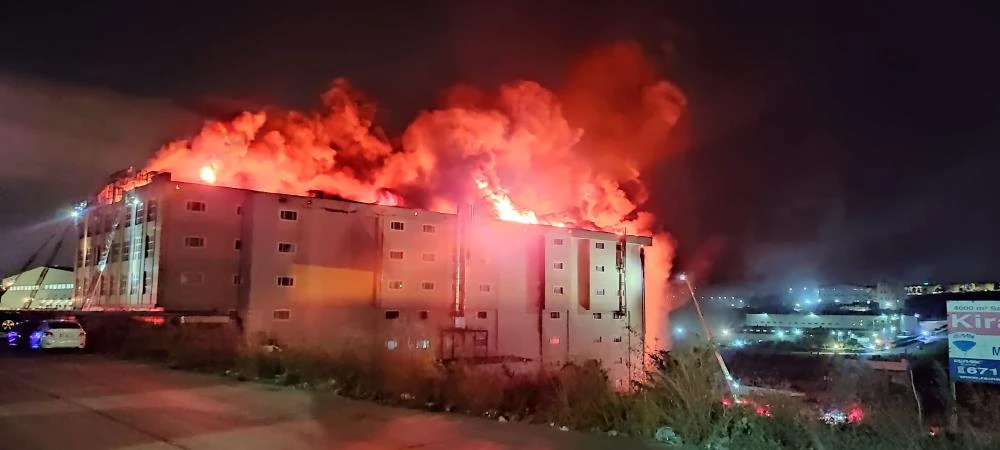 İstanbul Hadımköy'de büyük fabrika yangını