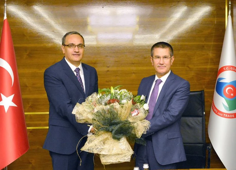 Gümrük ve Ticaret Bakanlığında gece yarısı devir-teslim