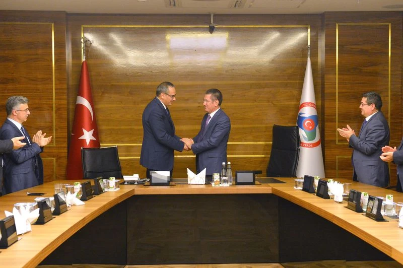 Gümrük ve Ticaret Bakanlığında gece yarısı devir-teslim