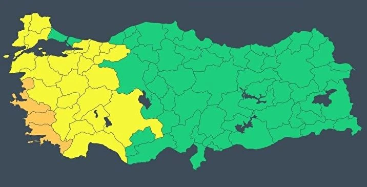Meteoroloji'den 24 şehre sarı ve turuncu kodlu fırtına uyarısı: Saatteki hızı 100 kilometreyi bulacak