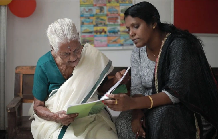 104 yaşında her şeye rağmen okuma-yazma öğrendi