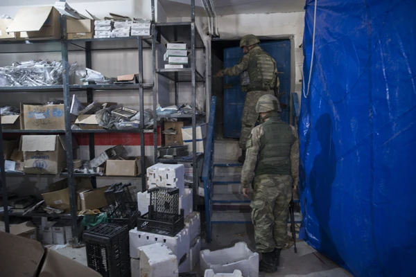 Tünelde tam teşekküllü hastane