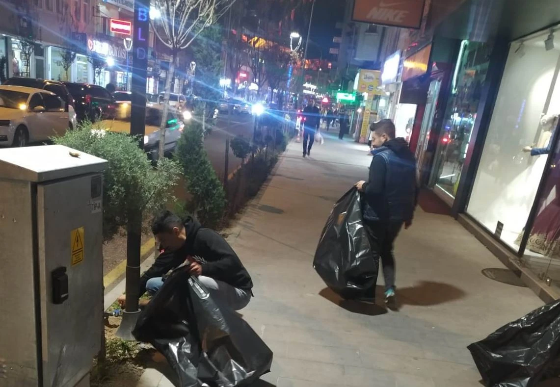 En çok izmarit toplayan çeyrek altın ile ödüllendirilecek