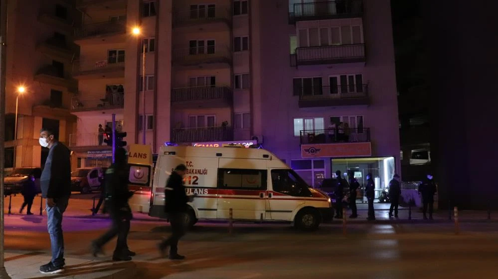 İp sarkıtarak eve girdi, boşanma aşamasındaki eşini öldürdü