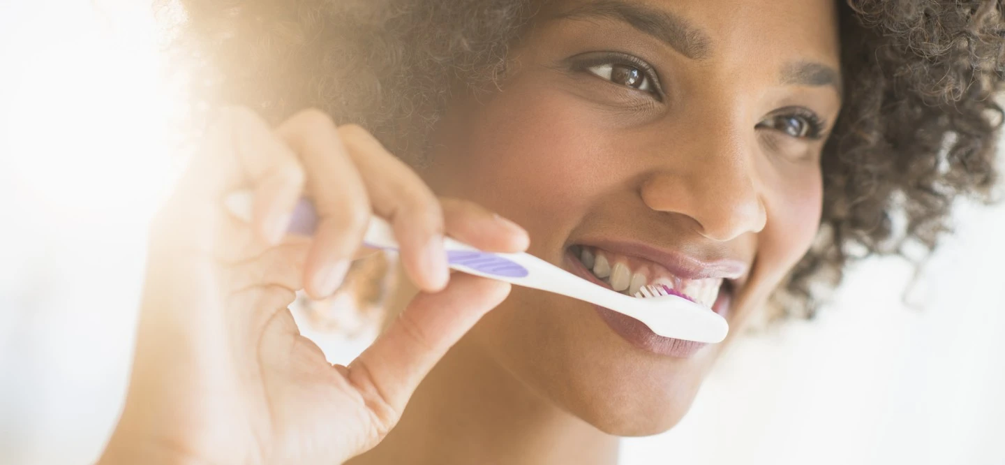 Nefesin kokması neden olur?  Ağız kokusu nasıl giderilir?