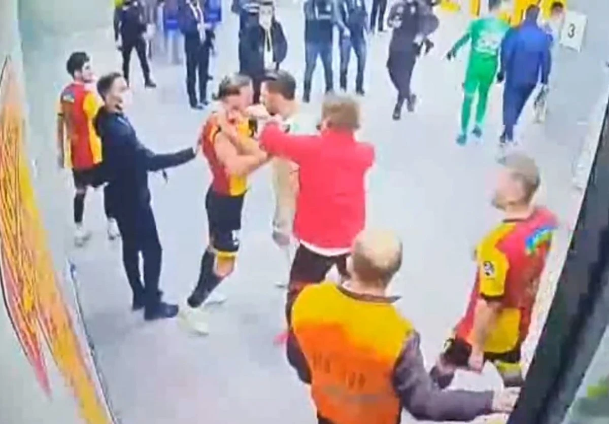 Burak Elmas'tan İrfan Can isyanı