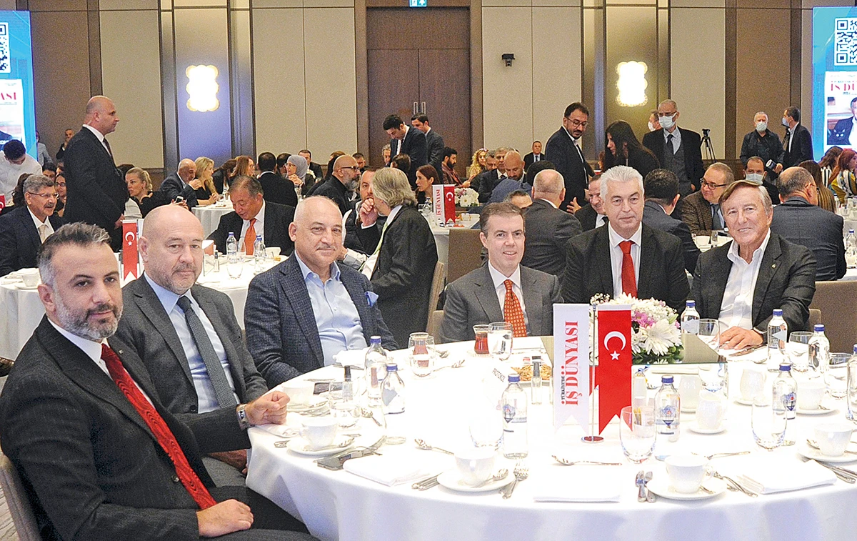 "Türkiye'de İş Dünyası" yayın hayatına başladı