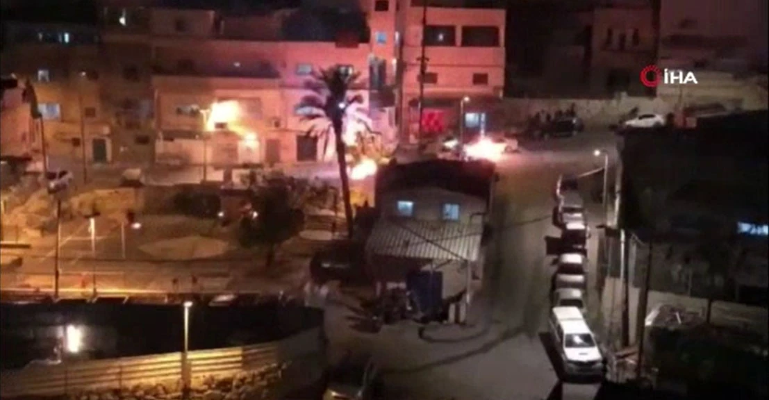 Kudüs'te İsrail güçleri Filistinlilere saldırdı: 63 yaralı