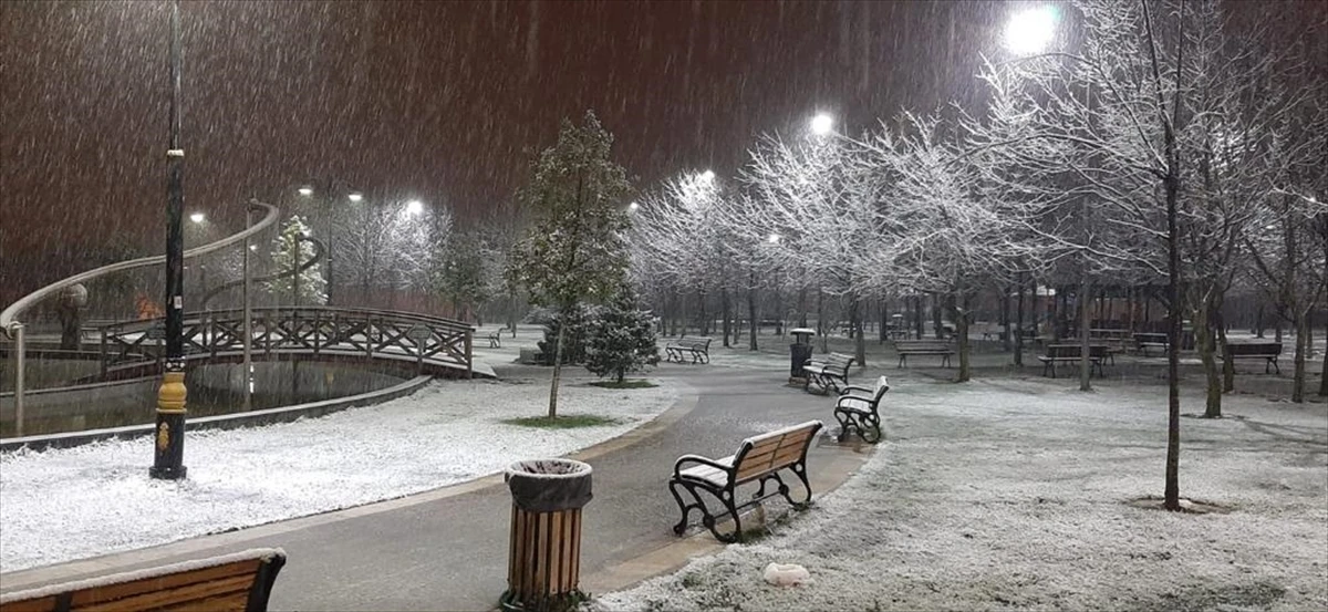 İstanbul'da beklenen kar yağışı başladı