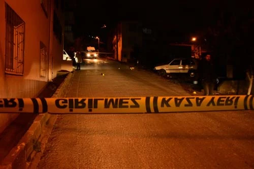 İzmir'de pompalı tüfekli saldırı dehşeti!