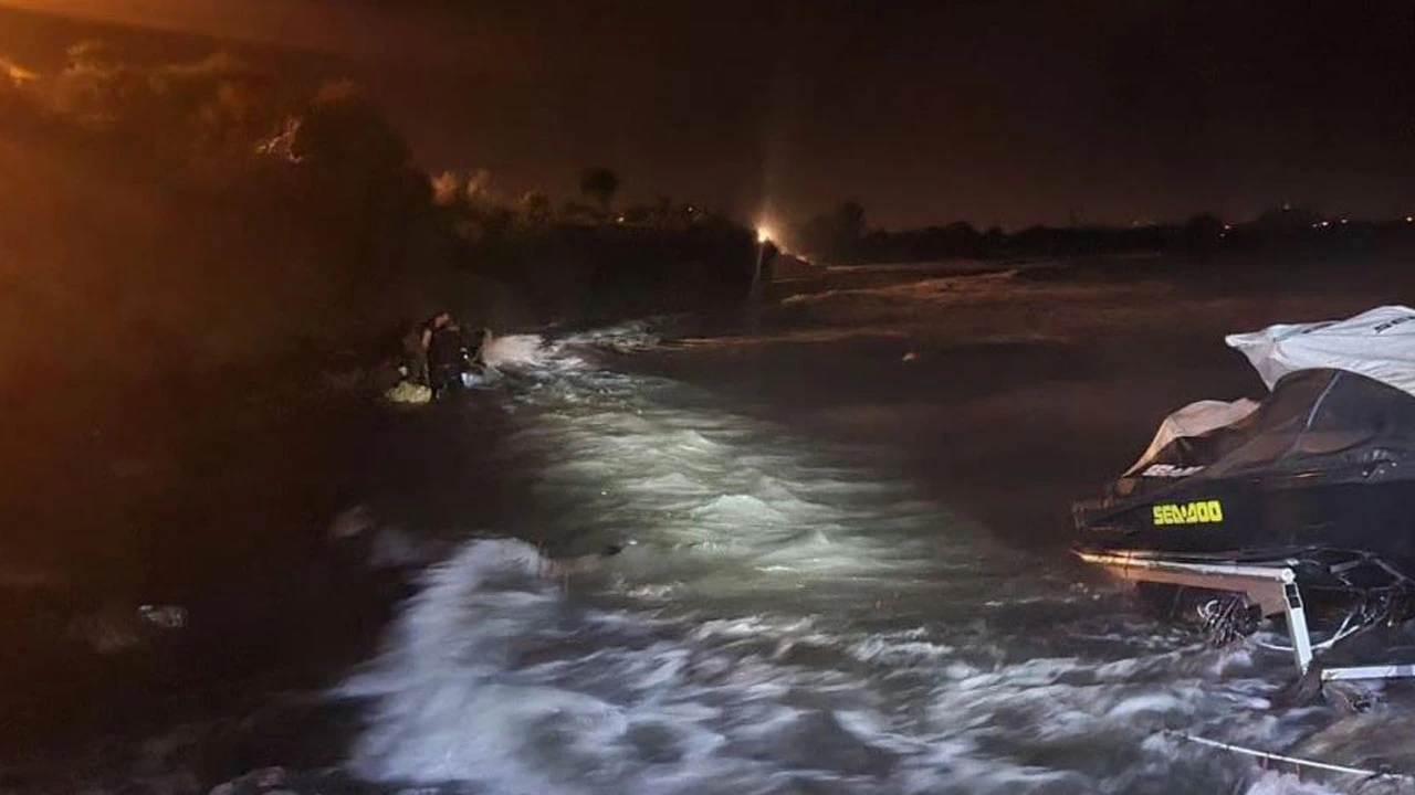 İzmir’i yağmur ve fırtına vurdu