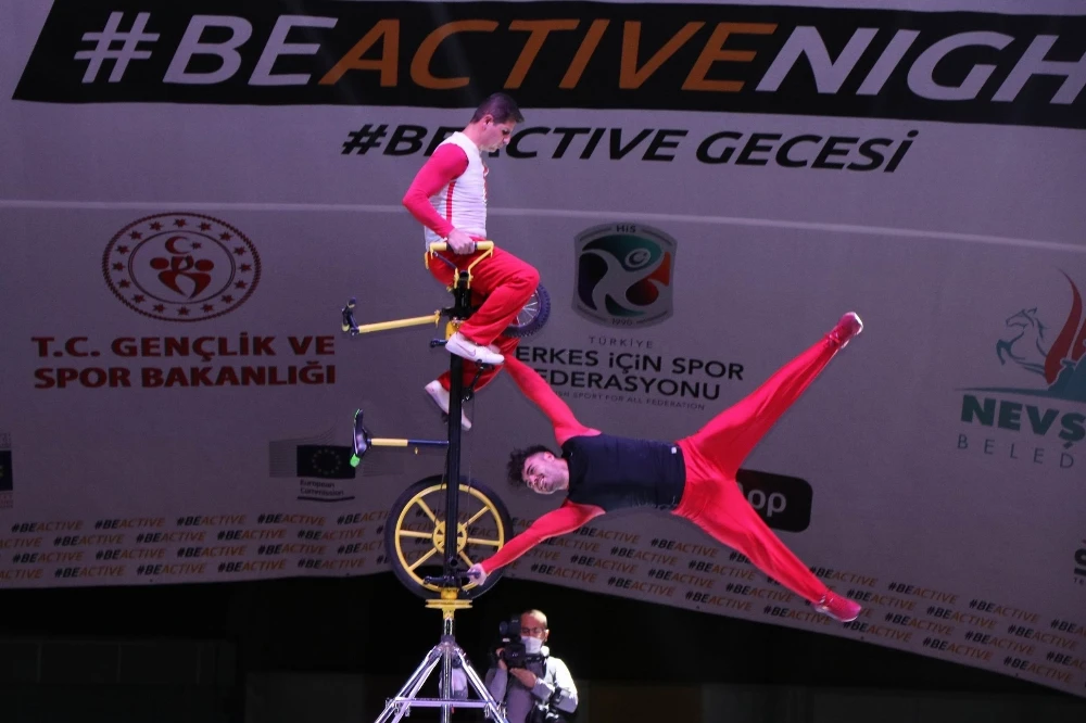 Avrupa Spor Haftasında, jimnastikçilerin gösterileri nefesleri kesti