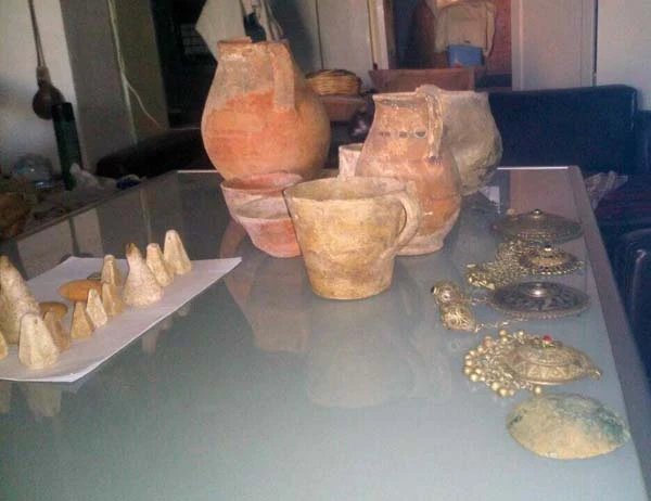 Jandarma 'Hırsızlık var' diye gitti, tarihi eserler buldu