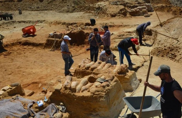 2 bin 500 yıllık antik mezarlık ortaya çıktı