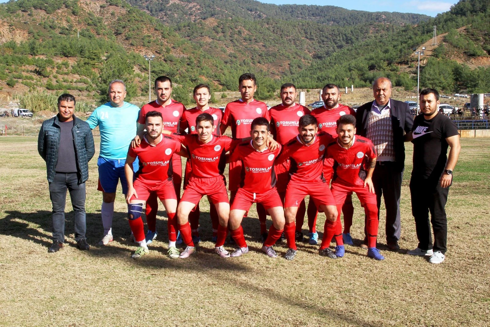 Hem kulüp başkanı hem de kaleci