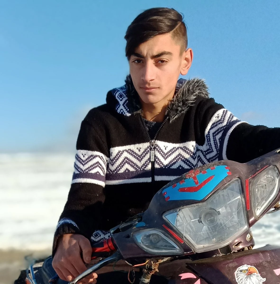 Otomobilin çarptığı 2 kardeşten biri feci şekilde can verdi