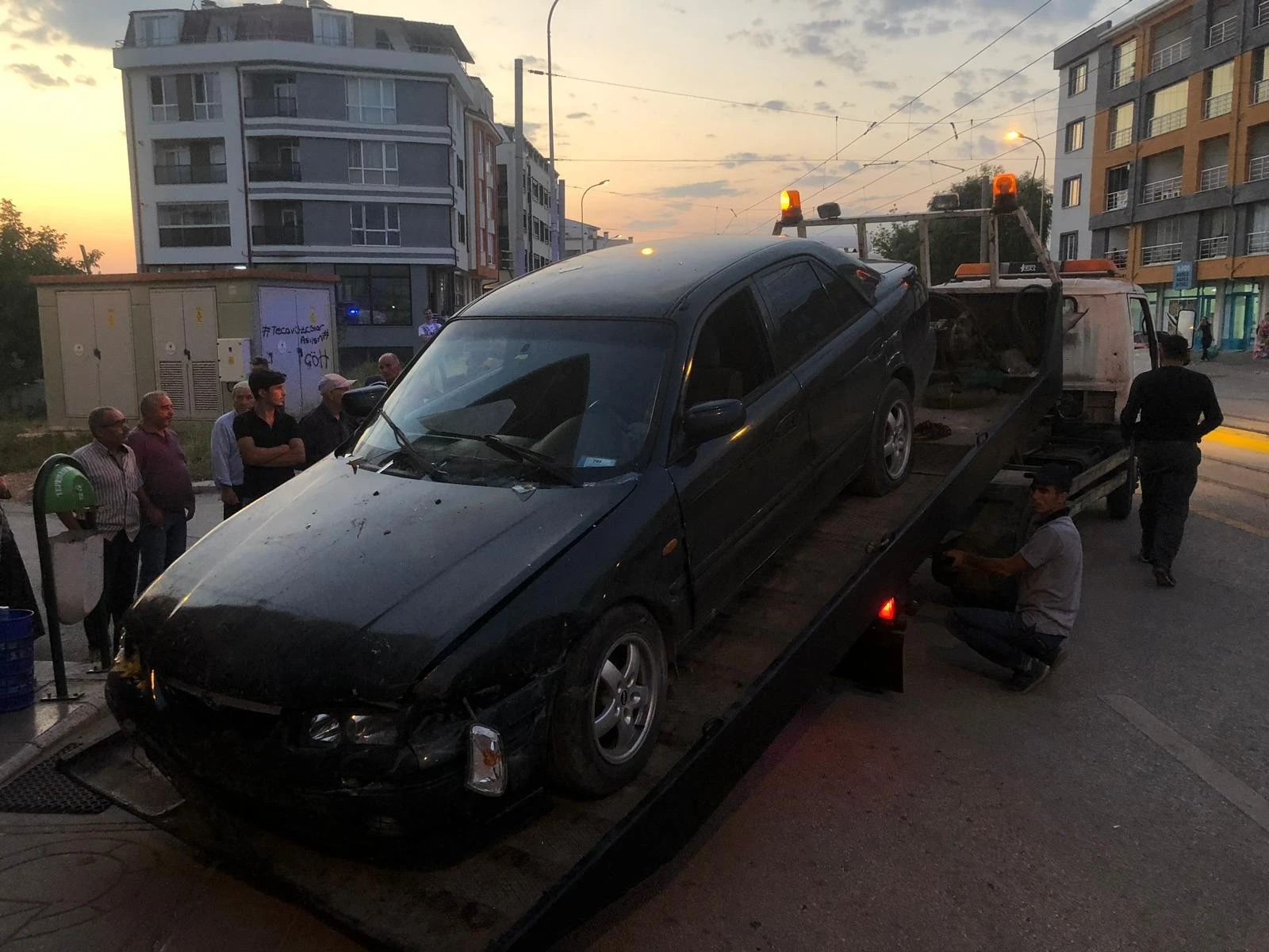 Kaza öncesi namaz kılmaya giden esnaf ölümden döndü