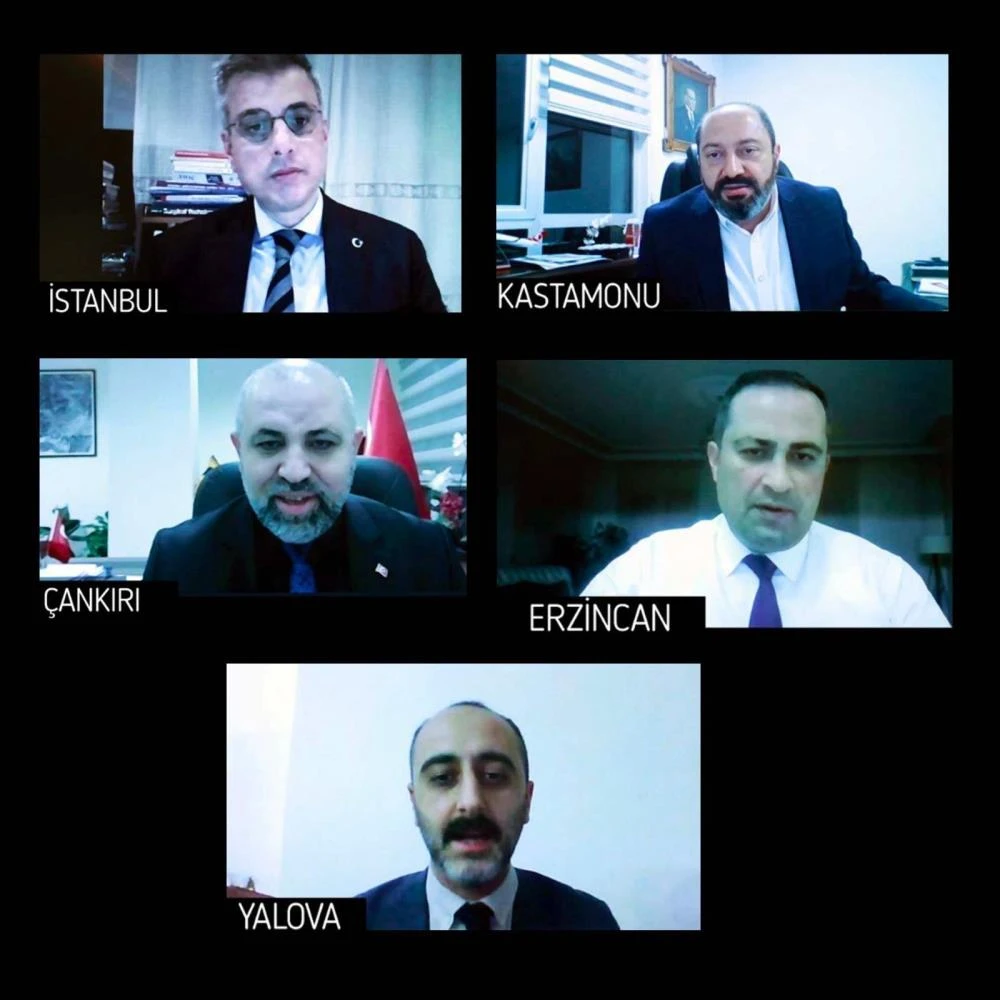 Bakan Koca, vaka artışı yaşanan illerin yöneticileriyle görüştü