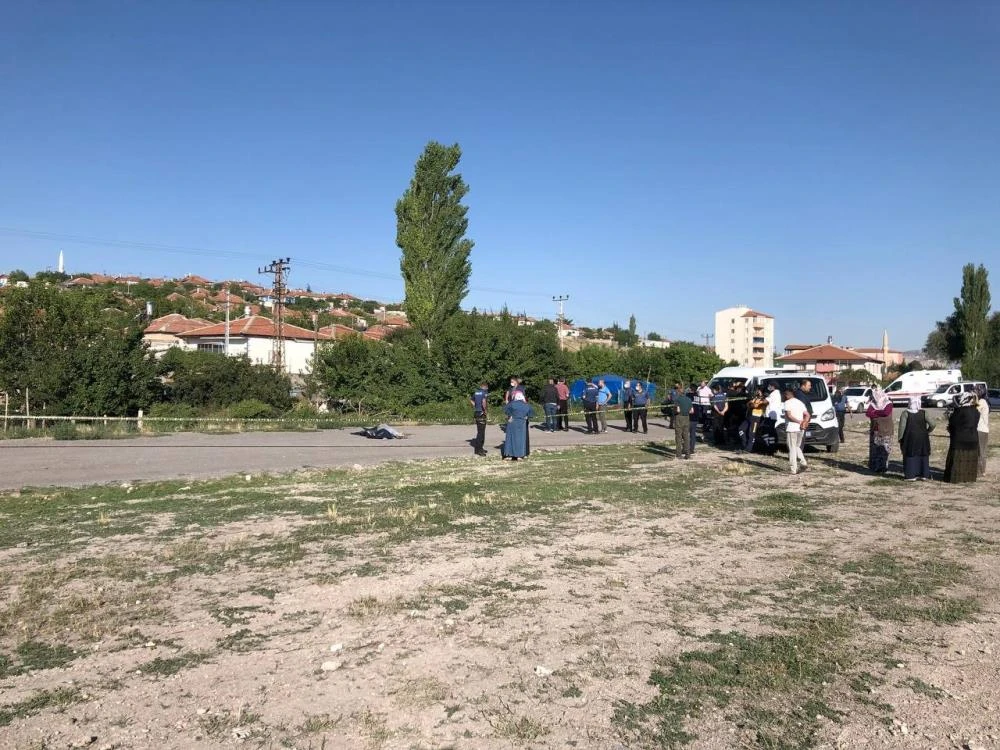 27 yaşındaki genç sokak ortasında ölü bulundu