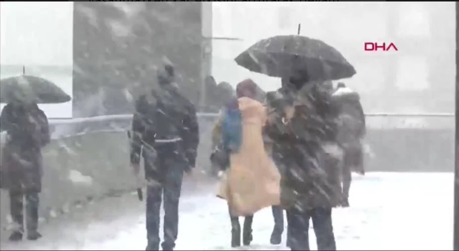 İstanbul'da kar yağışı başladı