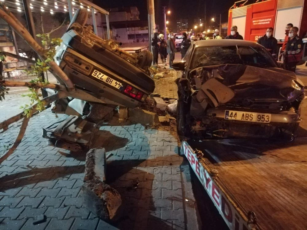 Baba ve oğlu kazada öldü