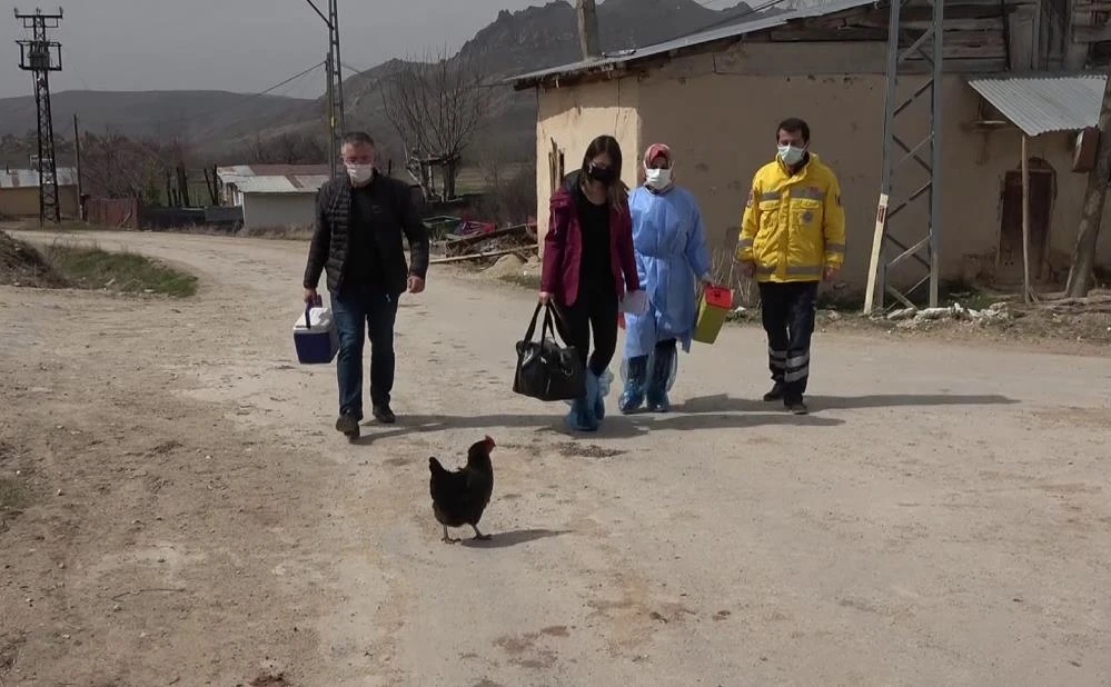 Kovid-19’un giremediği bu köyde aşılama tamamlandı