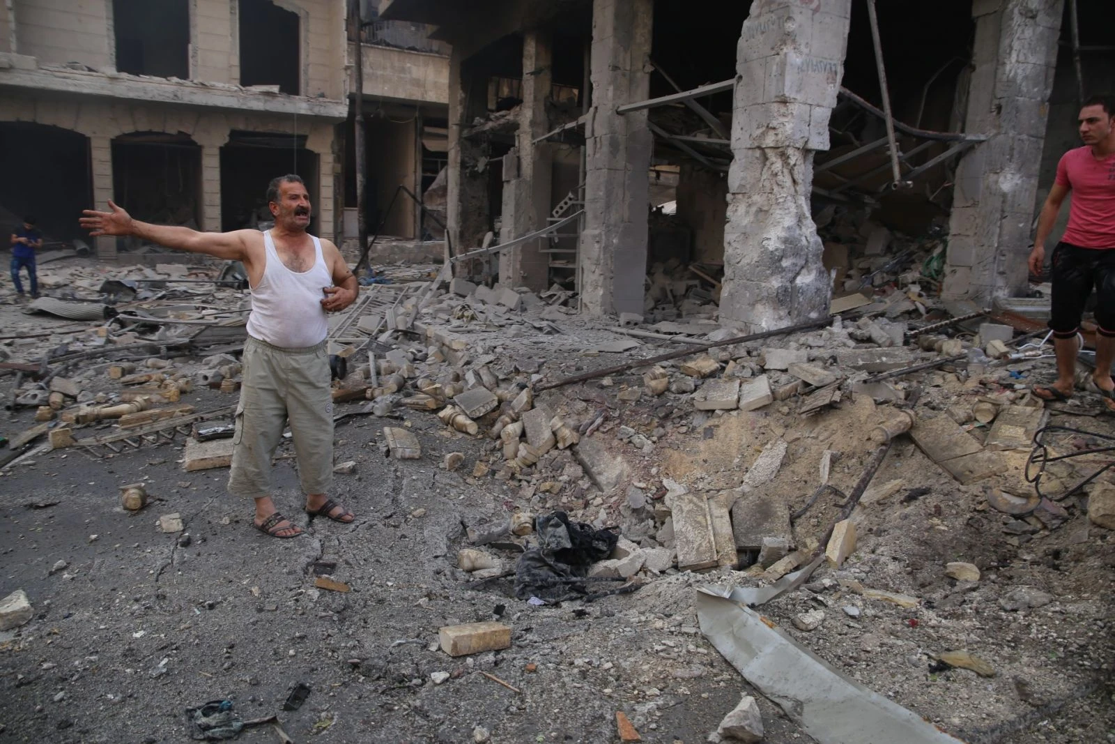 İdlib'de hava saldırısı: 10 ölü, 30 yaralı