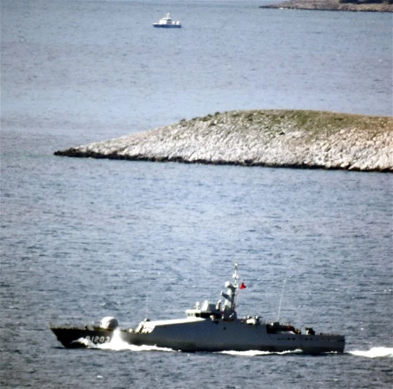 Kardak kayalıklarında sıcak temas!