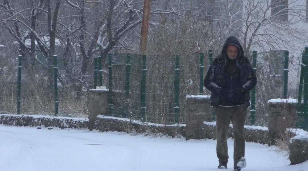 Kars beyaza büründü