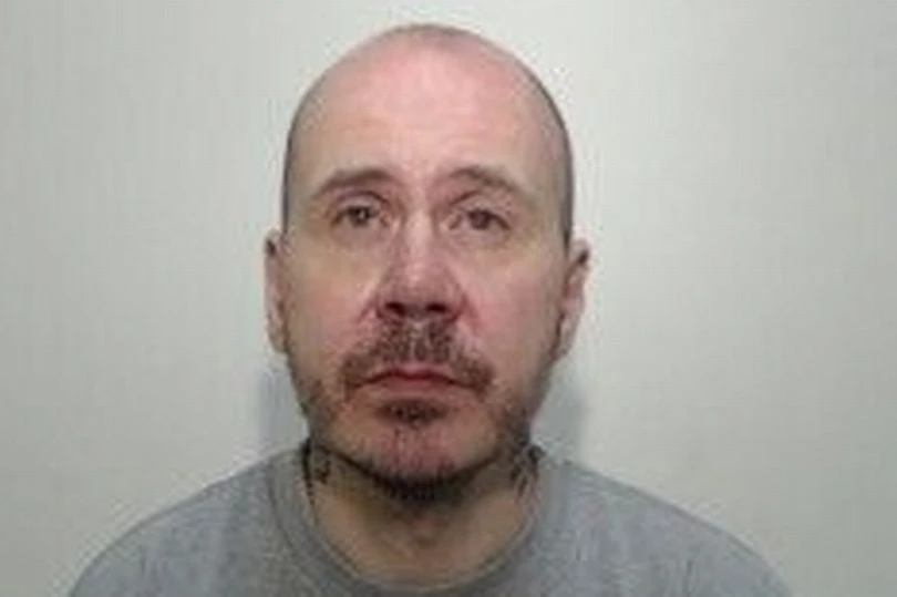 Kız arkadaşını öldürdü vücuduna ojeyle yazıp itiraf etti