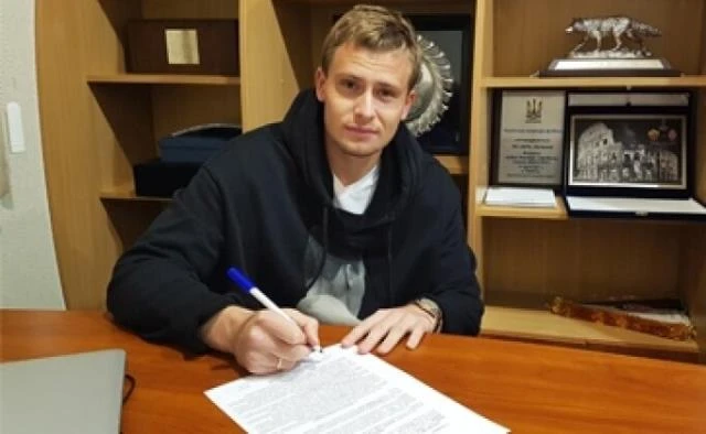 Yeni takımına imza attığı gün eşinin ölüm haberini aldı!