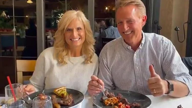 Amerika’nın yeni Ankara elçisi Jeff Flake eşi ile birlikte Ankara'yı keşfe çıktı