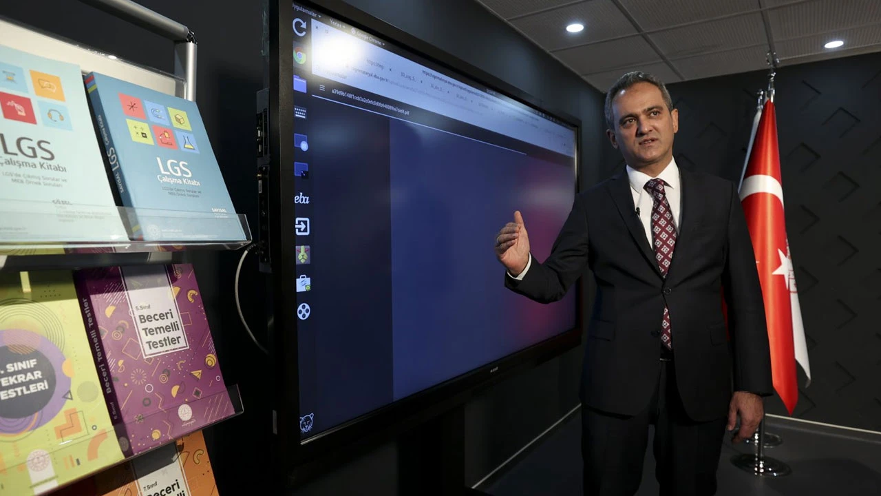 MEB'den yeni öğretmenler için karar: Hızla sisteme dahil edilecekler