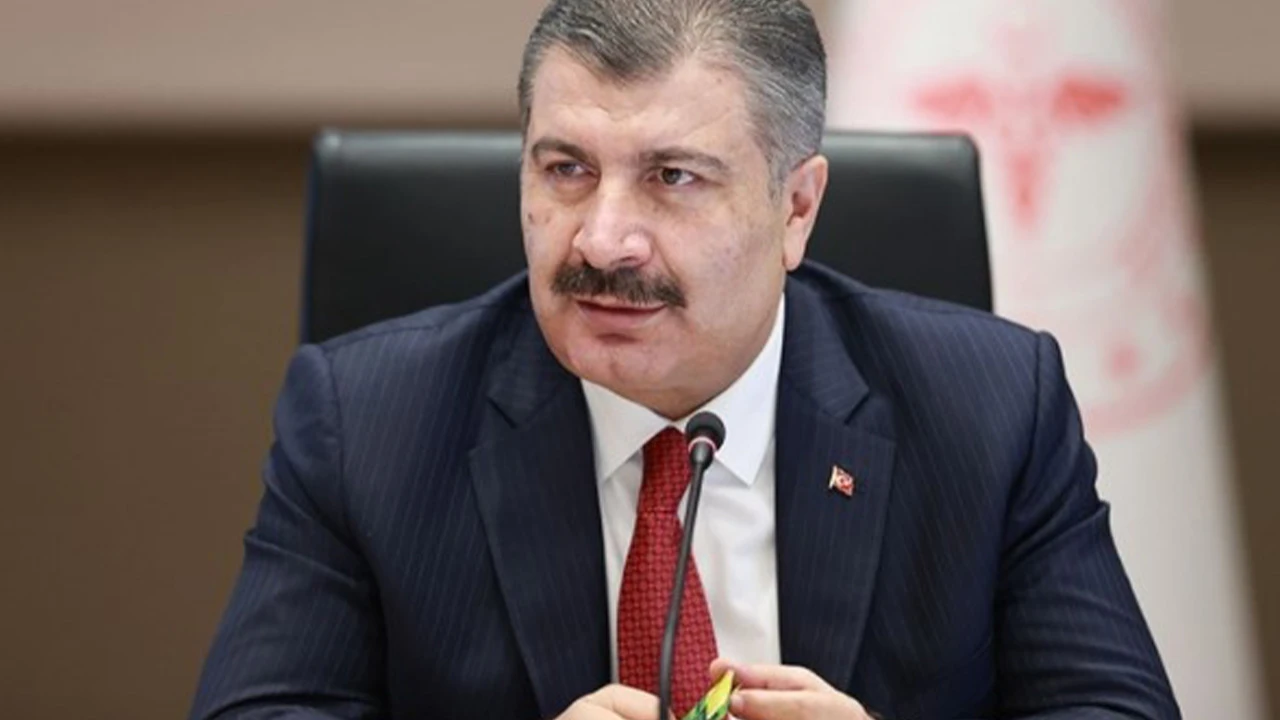 Tam kapanma olacak mı, koronavirüste son durum nedir? Fahrettin Koca'dan "ücretsiz ilaç" açıklaması!