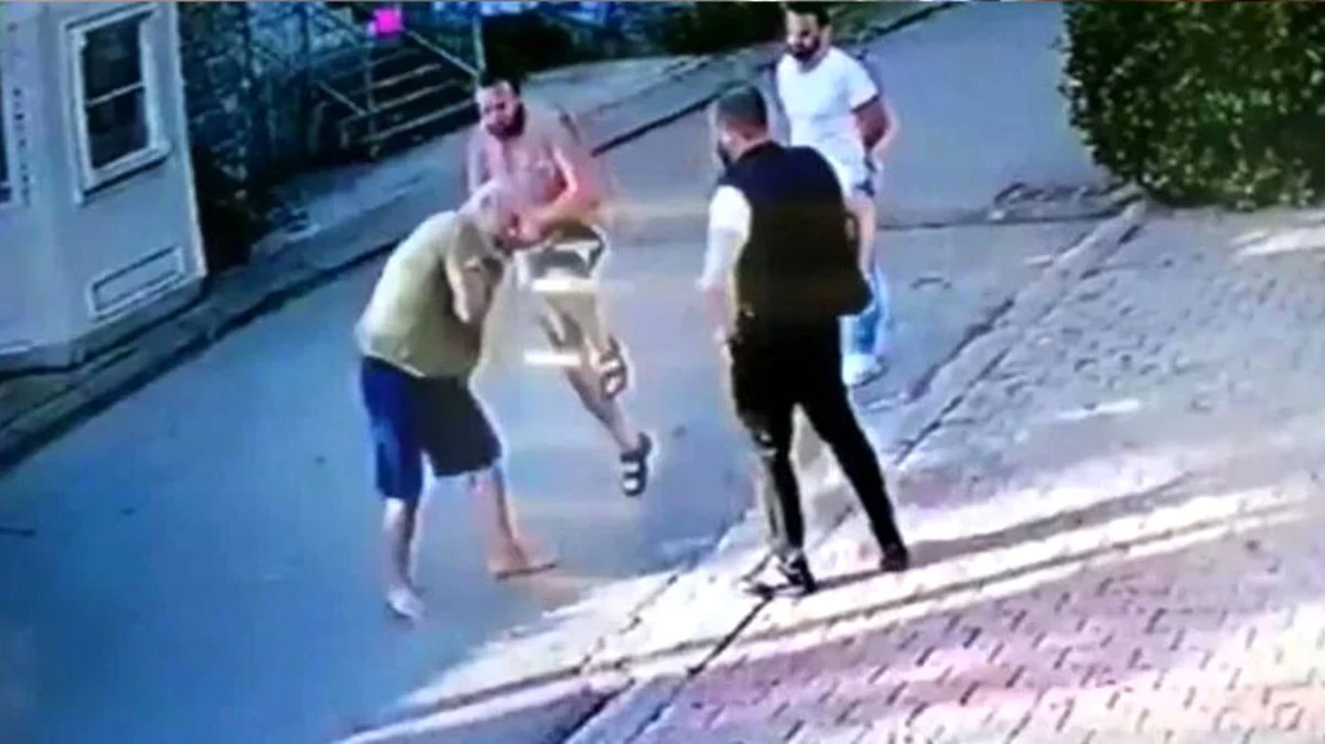 Halil Sezai'den tepki çeken sözler: Kafam güzeldi gerektiği gibi tam dövemedim