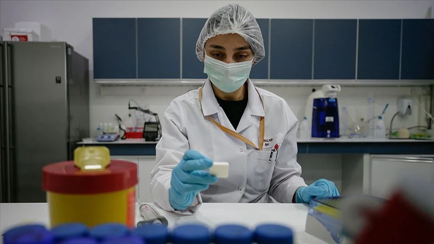 Sağlık Bakanlığı güncel karantina ve izolasyon rehberini yayımladı: Kriterlere uymayanlara 10 gün karantina