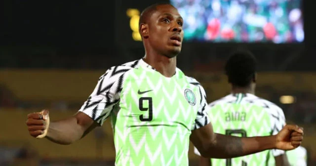 Şok! Ünlü futbolcuda koronavirüs şüphesi